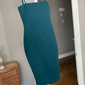 Lulu’s dress size small. Slim fitting, never worn!